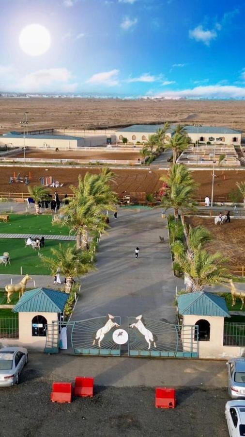 Crystal Blue Hotel Rabigh Esterno foto